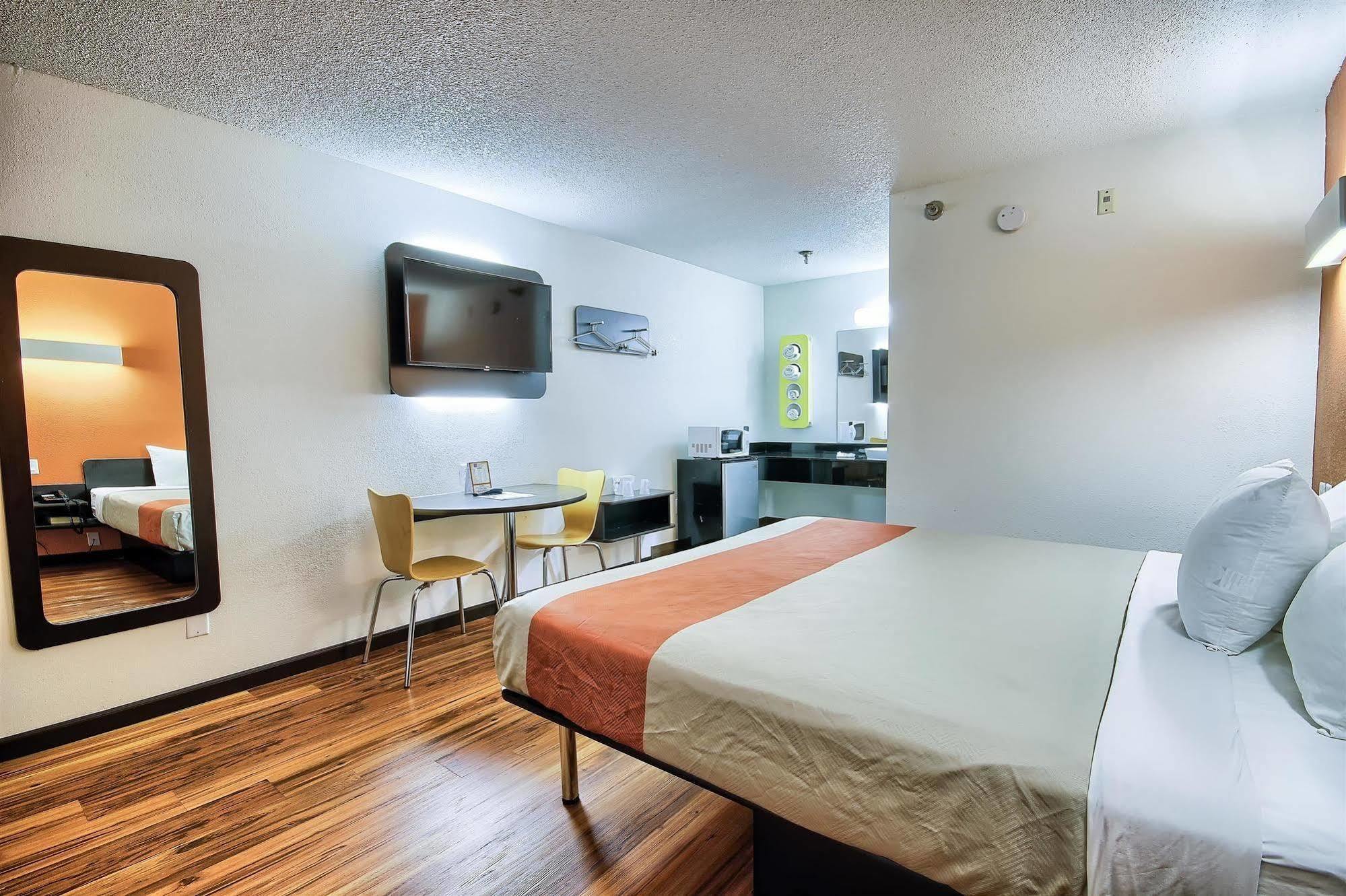 Motel 6-Columbus, Oh - West Dış mekan fotoğraf