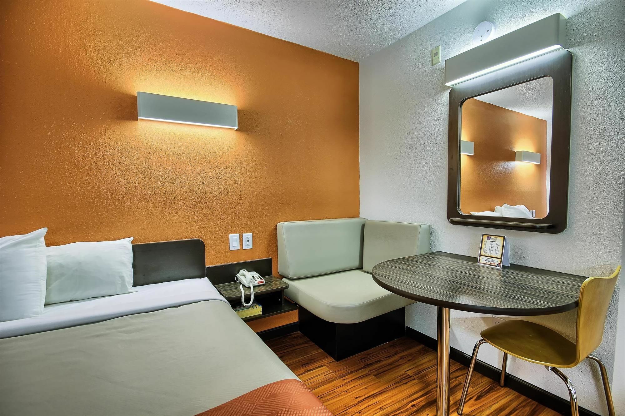 Motel 6-Columbus, Oh - West Dış mekan fotoğraf